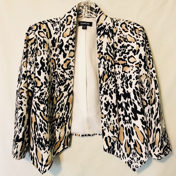 bebe Jackets & Blazers - Bebe XS Cropped Leopard Blazer